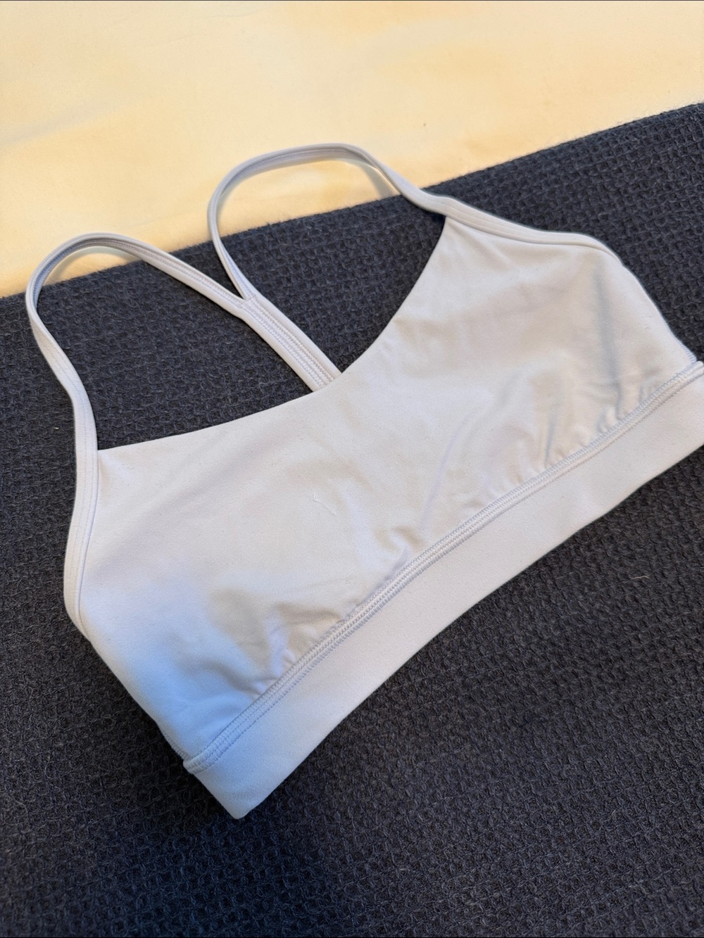 Flow Y Bra Nulu
Light Support
